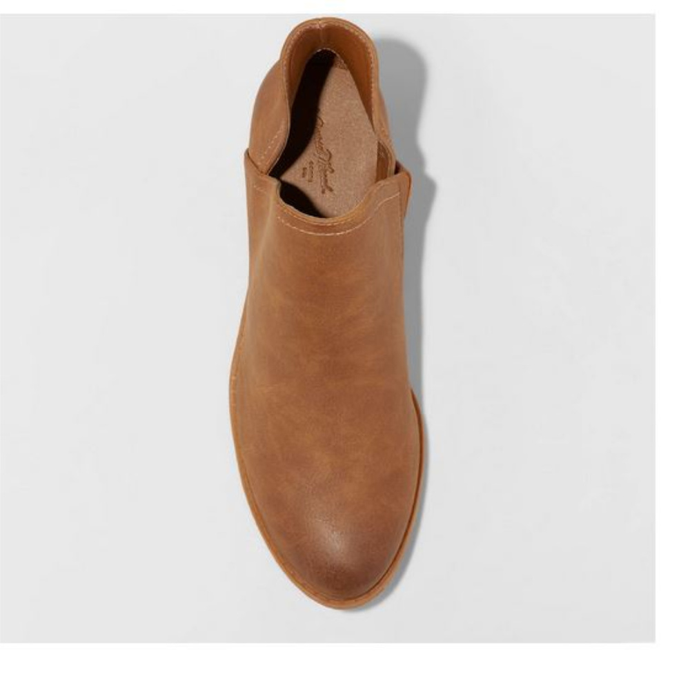 NWT V cut brown ankle booties-11 - Picture 3 of 5